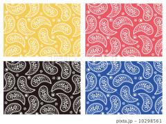 ちょこっと加えるでけで華やぐ。流行中のペイズリーを指先に。