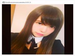 益若つばさ“清楚可愛い”ストレートロングに 「女子高生」の声も