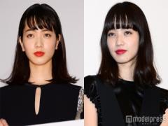 小松菜奈、外ハネストレートorゆるウェーブ？“オールブラック”コーデはヘア＆リップがポ
