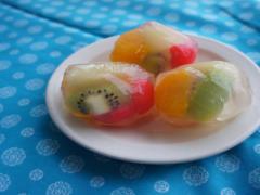まるできらめく宝石みたい♡包んで冷やす簡単フルーツボンボンの作り方