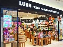 LUSHのメイク道具でお肌にダメージを与えない♡自然派化粧品で女子力高める♡