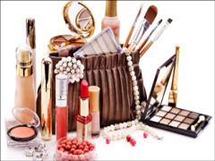 持っているコスメにちょい足し♡プチプラコスメでいつもとは違ったあなたに。