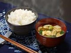 和食のファーストフード。”みそまる”でほっと一息くつろぎの朝を