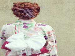 今年も夏がやってくる！浴衣にぴったりな簡単ヘアアレンジをいざ実践♡