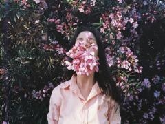 大人だけど照れずに挑戦。20代後半からの“ちょこっとガーリー”なメイクをしませんか？