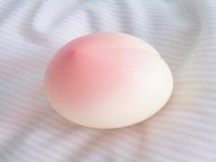 じゅわっと溢れ出るピンクの誘惑。《ピーチメイク》で手に入れる‟ピュア甘フェイス”