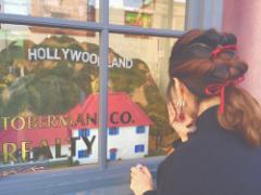 Instagramから学ぶ♡可愛いあの子の「#メイクポーチ」の中身とは？