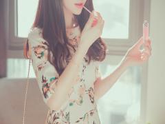 愛され女子の大人顔。色気と品をまとう“濡れ艶メイク„3つのPOINT