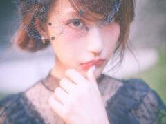 7秒で意中の相手を落とす。8本の〝恋リップ〟でまだ訪れぬ彼氏を呼び込む。