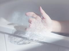 放っておくと怖い、夏の乾燥肌に対策を！艶めくお肌の作り方講座