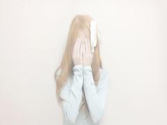 聞かれたら死にたいレベル。”お腹・おなら・トイレ”の音の対処法+α