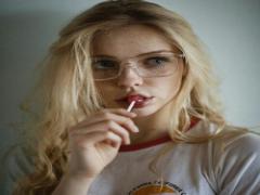 キャンディのように甘い口付けを。奪いたくなる、質感重視の魅惑リップの作り方