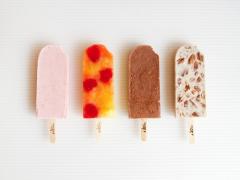 初夏から夏におすすめ！アイスネイルで作る、ひんやり甘い指先♡