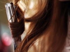 今日はヘアケアDAYなの。コテを使わないヘアアレンジでいつまでもきれいな髪に