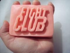 次のメイクは何ピンクにする？この夏は『コーラルピンク』でヘルシーに魅せろ