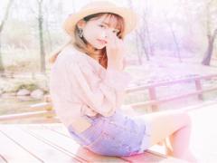 夏のオンナに必要なもの。”上品さ”と”透け感”を意識した3つのネイルカタログ