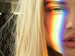 七色の輝きを貴方に。世界中が大注目の”レインボーハイライト”で虹色フェイス♡