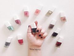 ふわっとしたカラーで爪先を上品に仕上げたい◇ホワイトべっ甲ネイルカタログ