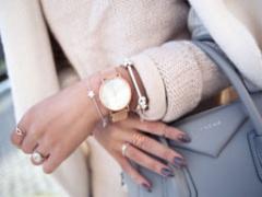 そのヌーディ―、暑くない？大人ネイルを夏らしくする4つの方法