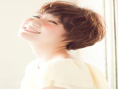 夏に向けて軽量化。ショートカットの爽やかで可愛いヘアスタイル