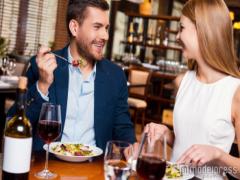 飲み会でドキドキ！男性があなたを意識しちゃうアピール5つ