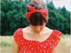 ちょびっと見せが可愛い♡絶妙なバランスの"バンダナ✕クリア"ネイル