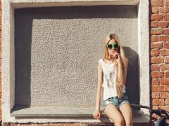 夏のオシャレは色で差がつく。最旬カラーライナーのお手本メイク