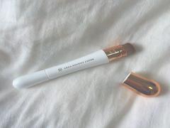 モテマスカラにイオン・デ・クッション…大ヒットの宝庫「フローフシ」のコスメまとめ