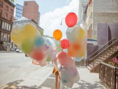 引き方からコーディネートまで！カラーラインを120%ポップに楽しむ夏メイク講座♡