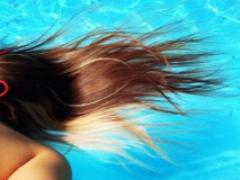 3秒で準備完了。日焼け止めスプレーで日差しが似合う太陽ガールに変身♡