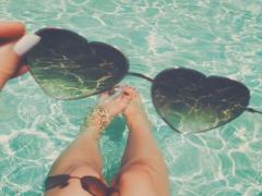 身近なもので簡単サロン級♡夏の‘ターコイズ’セルフネイル方法