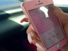 寝たいのに眠れない…。その不眠の原因は《寝る前のスマホ》かも！快眠になるためのコツ