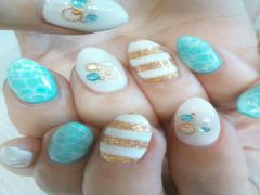 難しそうで実は簡単だった！ぷくぷく泡が夏らしい「ドロップネイル」のやり方