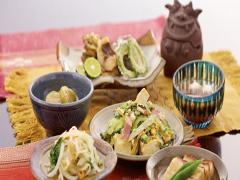 これを食べなきゃ帰れない！沖縄旅行で絶品名物が食べられるおすすめ居酒屋