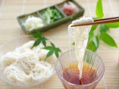 夏の定番”そうめん”の飽き現象を回避せよ。一味革新させるアレンジレシピ12選