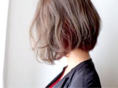 可愛いだけじゃない！前髪なしのショートボブで魅せる女性らしさ♡