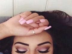 ワンランク上のおしゃれネイルを手に入れたい。”塗りかけネイル”であどけなさを演出♡