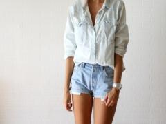 5分跳ねただけで1km走った効果？！トランポリンダイエットが話題デス♡