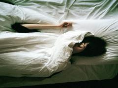 【保存版】泣いた後にはおブスな顔。腫れた目を治す方法を覚えておいて