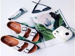 魅せる足は色で飾る。IG「＃スポサン」タグで見つけた、夏っぽフットネイル♡