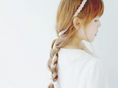 0円で明日のジブンに革命を。足を閉じて座るだけで美脚・美尻・好印象をGET♡