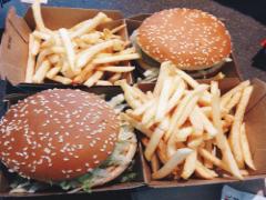 ただいま"ハンバーガーマニア"増加中。この夏ホットな「都内ハンバーガーショップ」3選♡