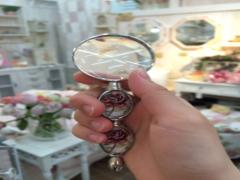 あっ！また生えてる。気になる白髪の3つの原因とその対策方法