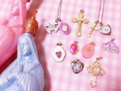 アクセサリーのサビも絡まりもお手の物。“ず〜っと可愛い”を保つ秘密の裏技♡