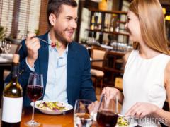諦められないから…彼女持ち男性を振り向かせる方法5つ
