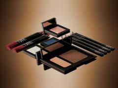 「NARS（ナーズ）」秋の到来を告げるモダンなカラーで洗練された女性に