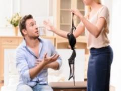 “下着の色”まで指定するな！妻が嫌がる「夫の干渉」4選