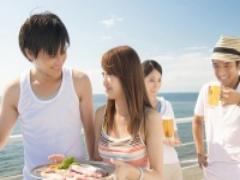 男性がバーベキューで好感を持つ女子の特徴3つ