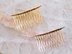 ヘアアレンジしたいすべての女子へ。「クレセントコーム」で簡単こなれ感を狙えっ♡