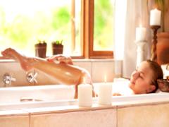 心も体も癒される ボディローションとしても使えるアロマキャンドル